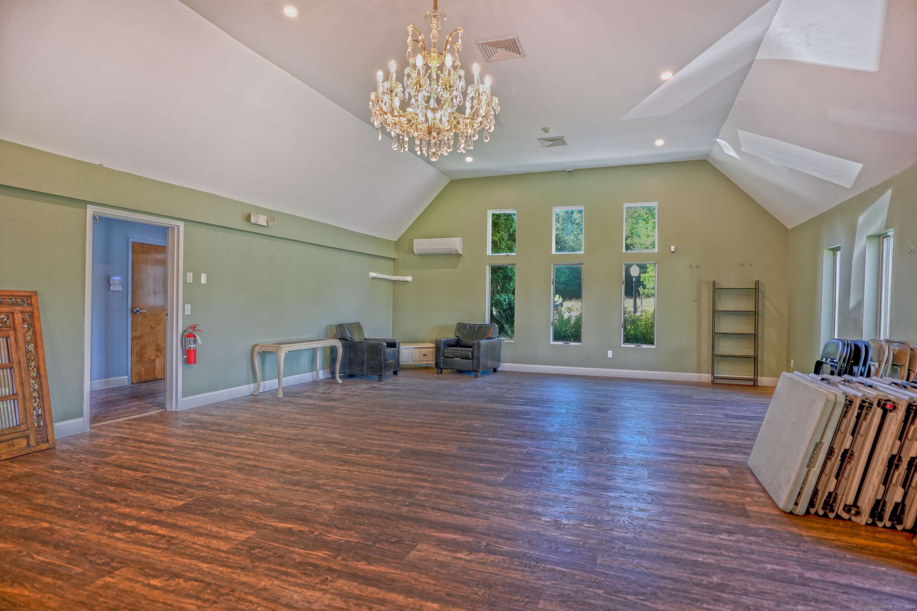 North Stonington, CT 06359,391 Norwich-Westerly Road