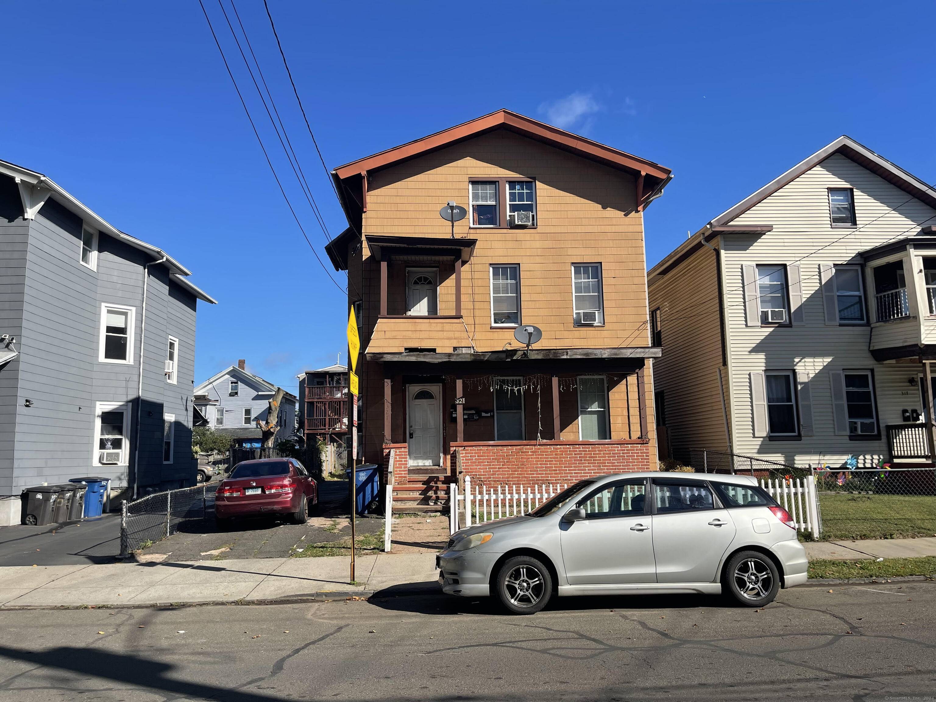 New Haven, CT 06513,321 Exchange Street