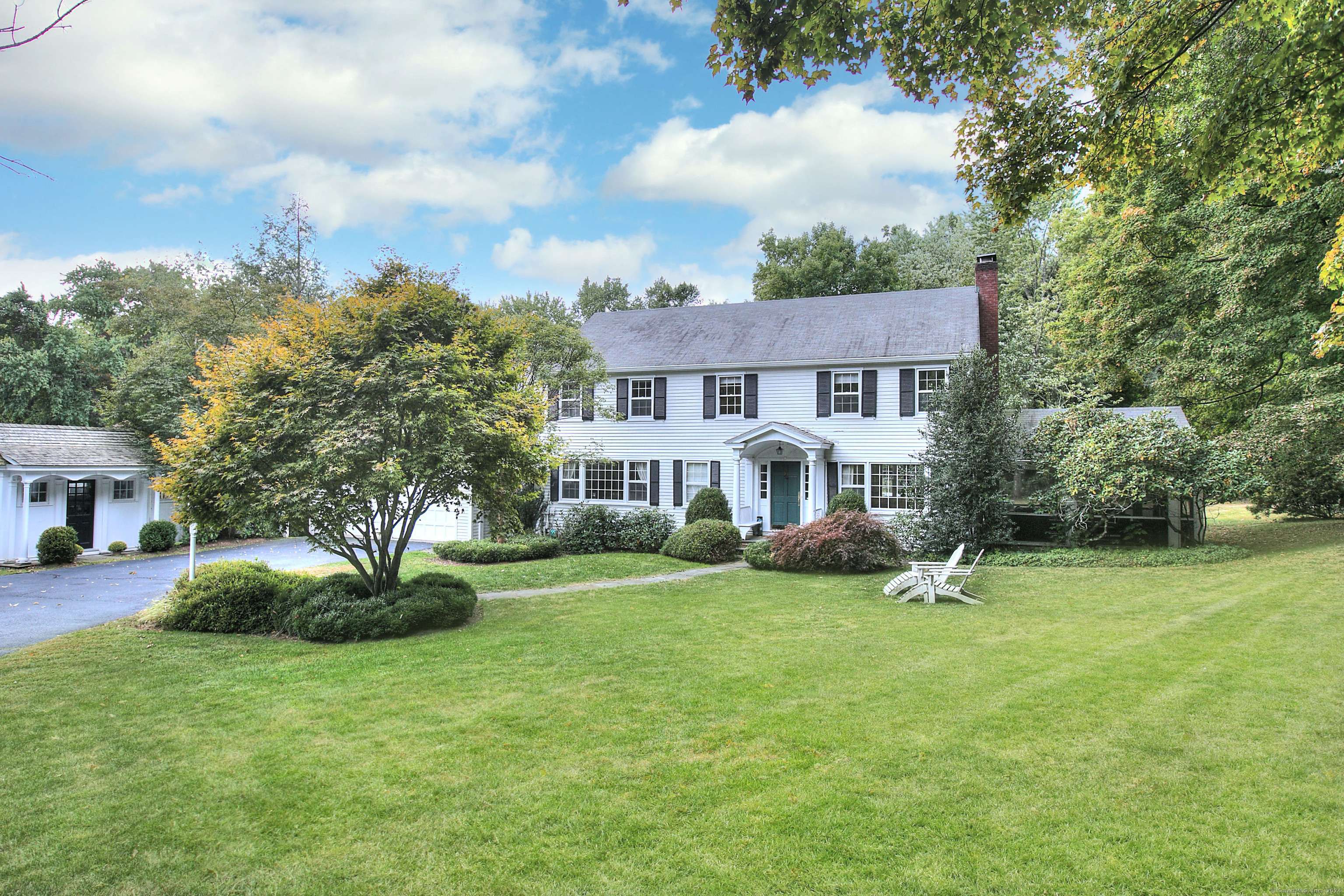 Fairfield, CT 06824,885 Duck Farm Road