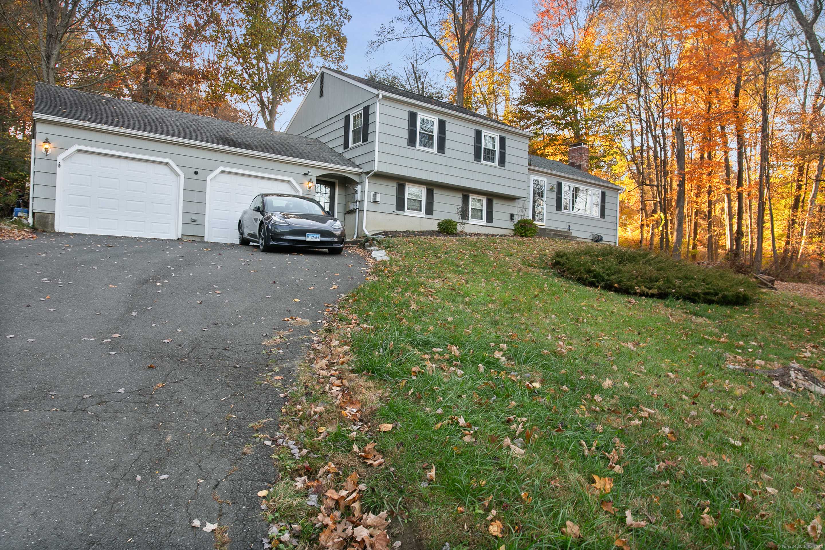 Bethel, CT 06801,21 Chimney Drive