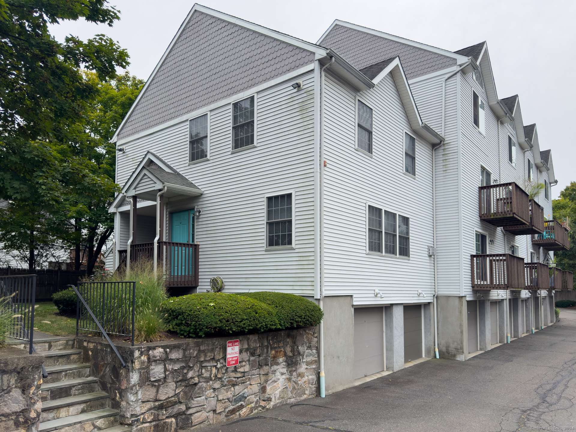 Norwalk, CT 06851,27 West Main Street #APT 15