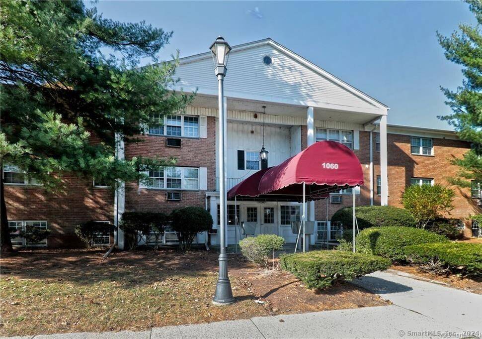 Milford, CT 06460,1060 New Haven Avenue #APT 14