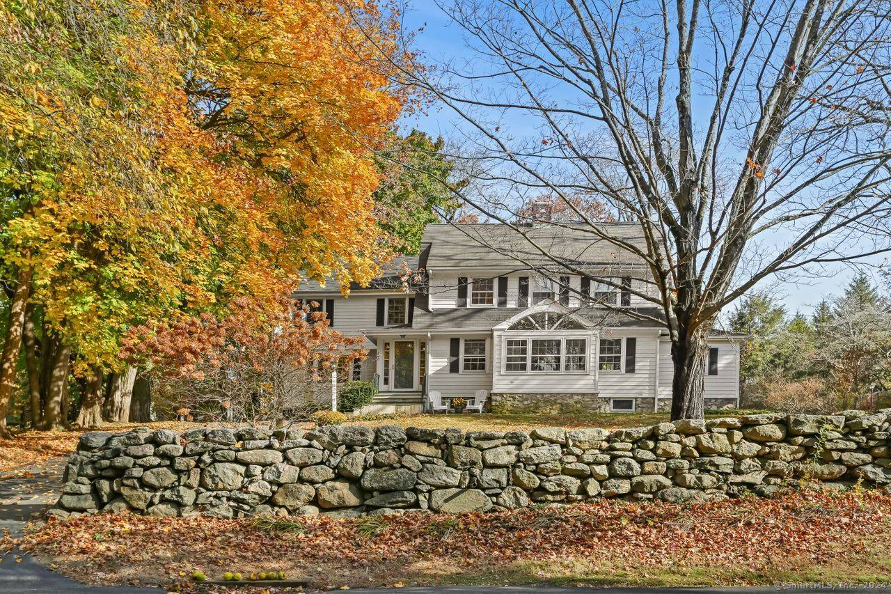 Greenwich, CT 06831,242 Taconic Road