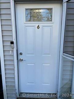 Meriden, CT 06450,929 North Colony Road #6