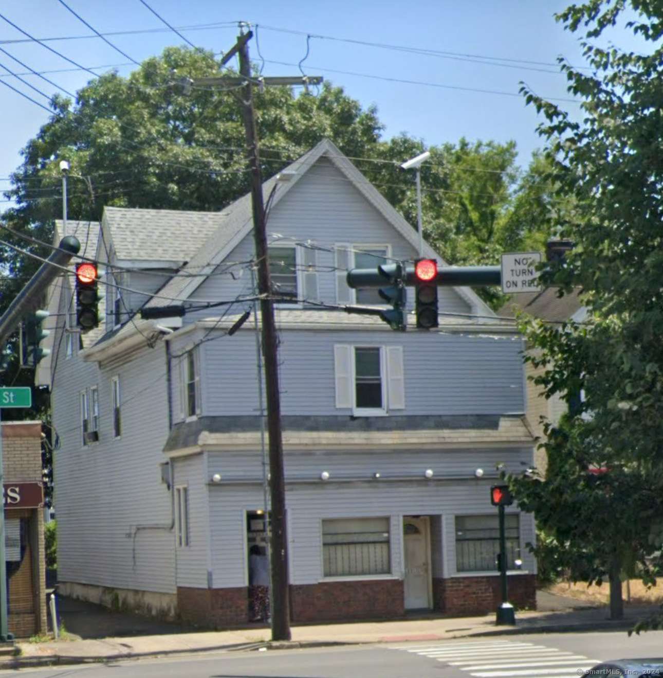 New Haven, CT 06511,1351 State Street