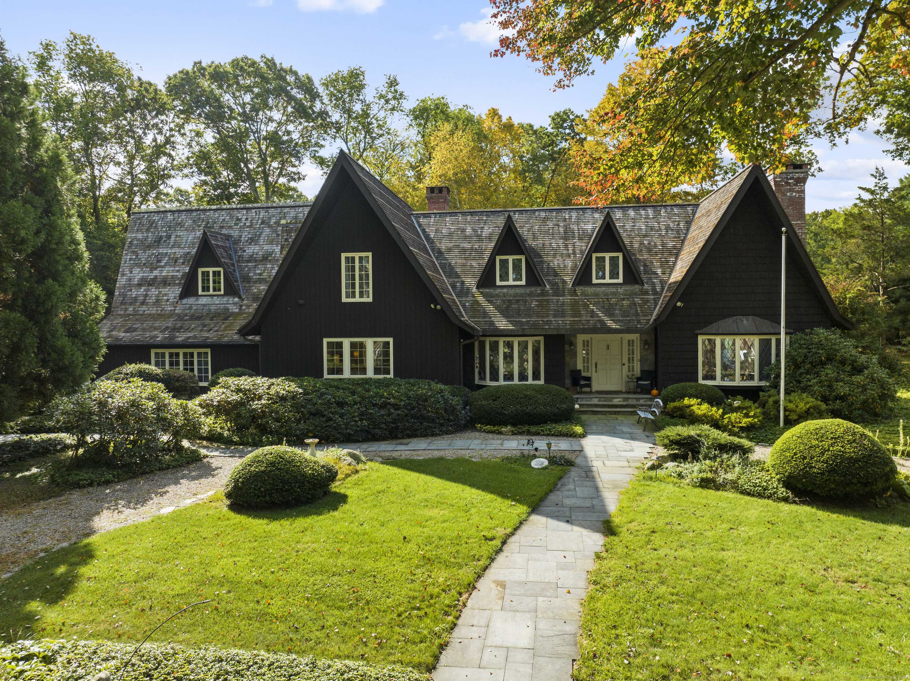 Old Lyme, CT 06371,6 Tantummaheag Road