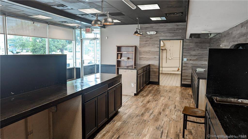 Old Saybrook, CT 06475,744 Boston Post Road