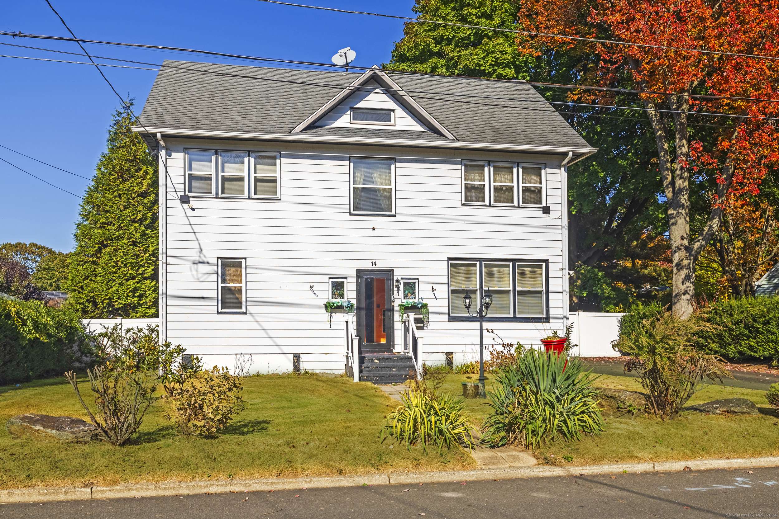 Milford, CT 06460,14 Elizabeth Street