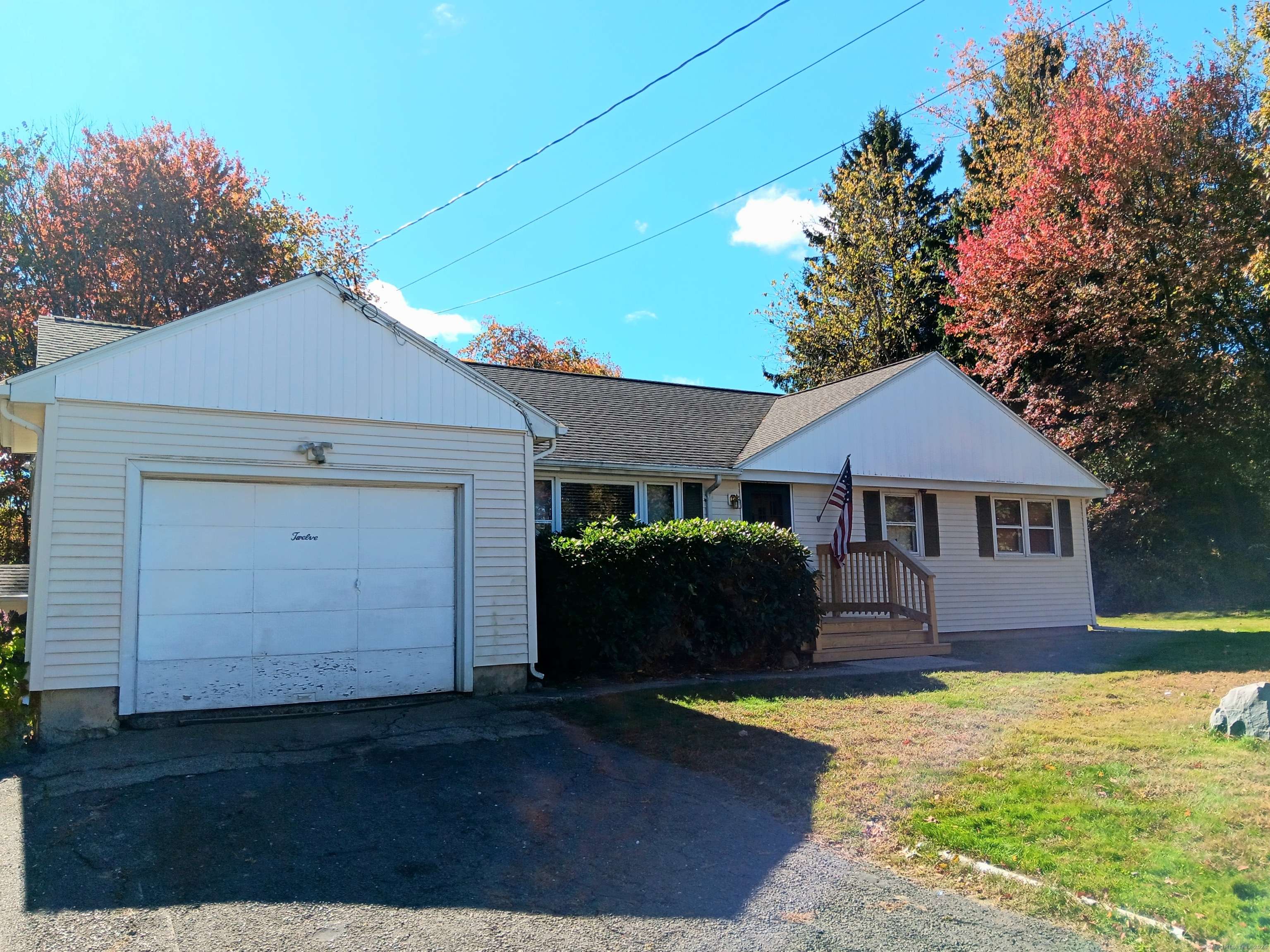 Wolcott, CT 06716,12 Thomas Street