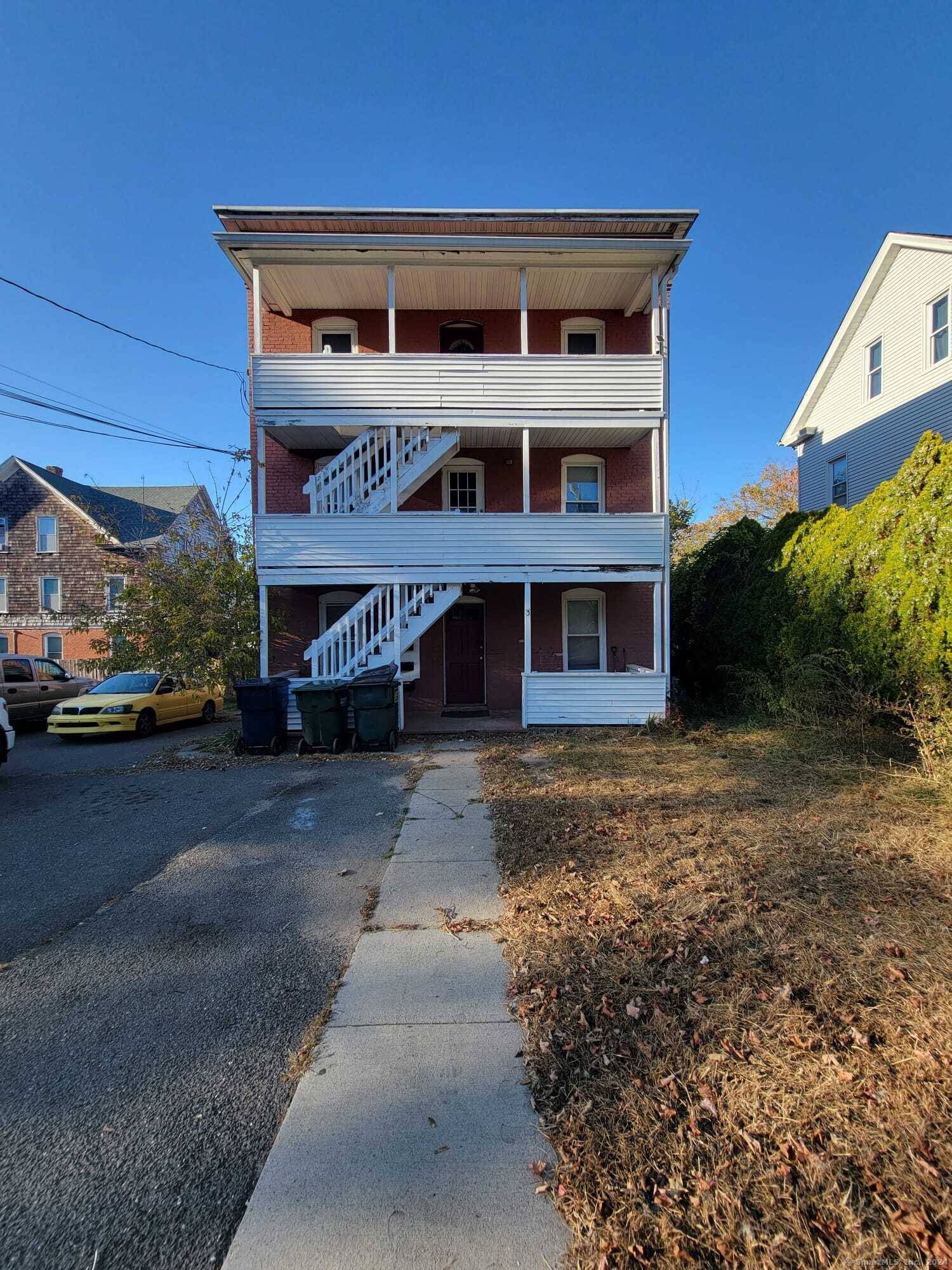 Plymouth, CT 06786,3 Pearl Street #2