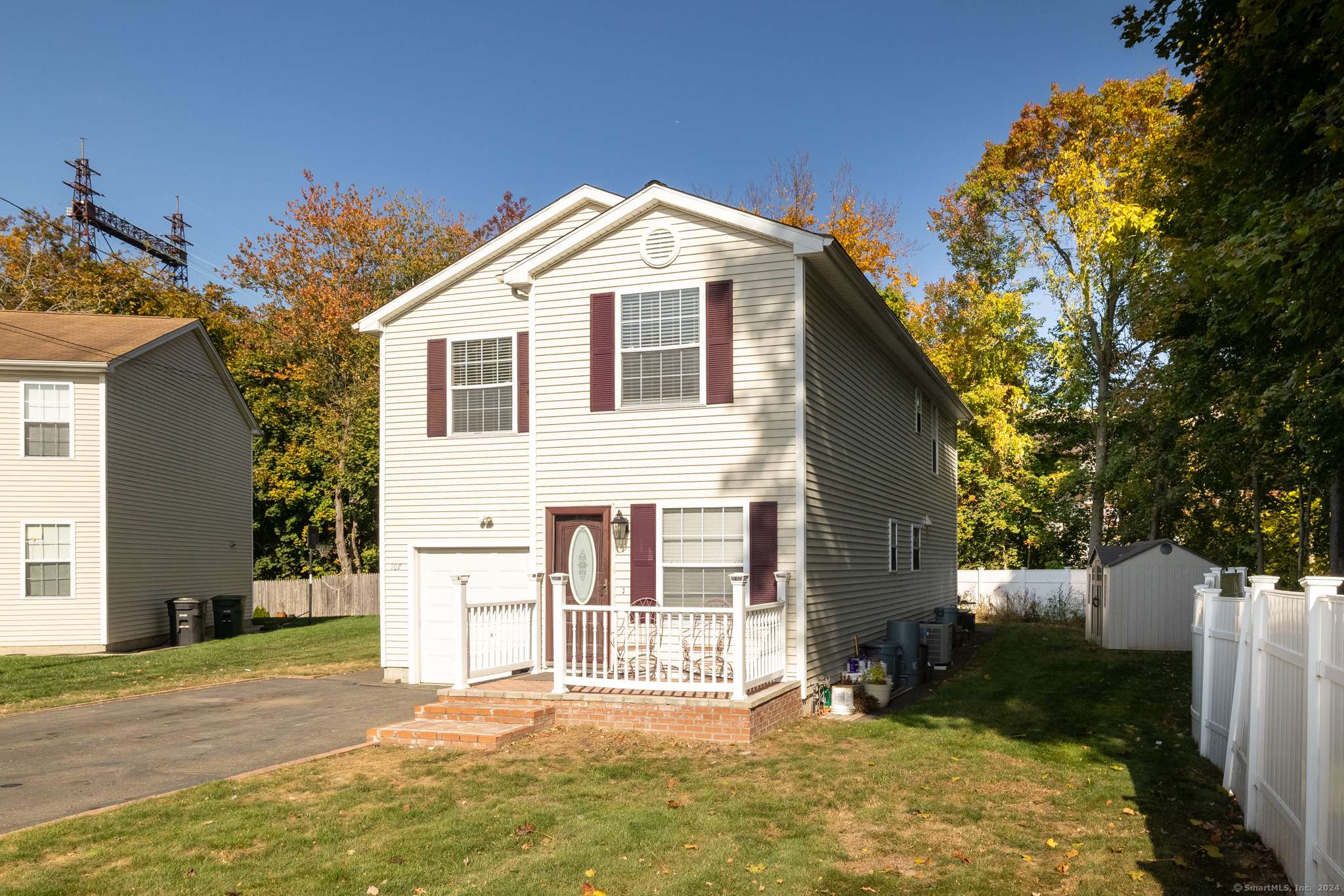 Milford, CT 06461,107 Waverly Avenue