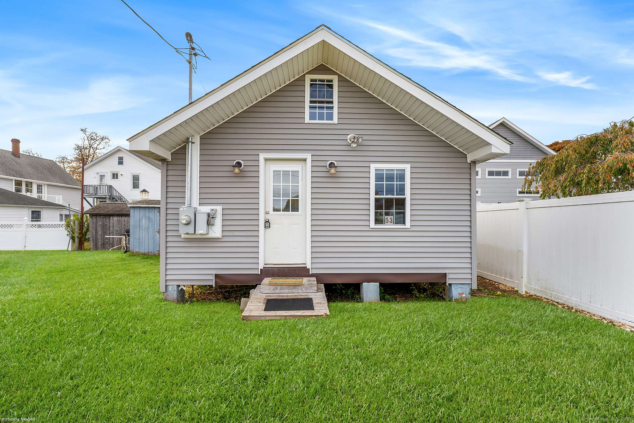 Old Lyme, CT 06371,53 Breen Avenue