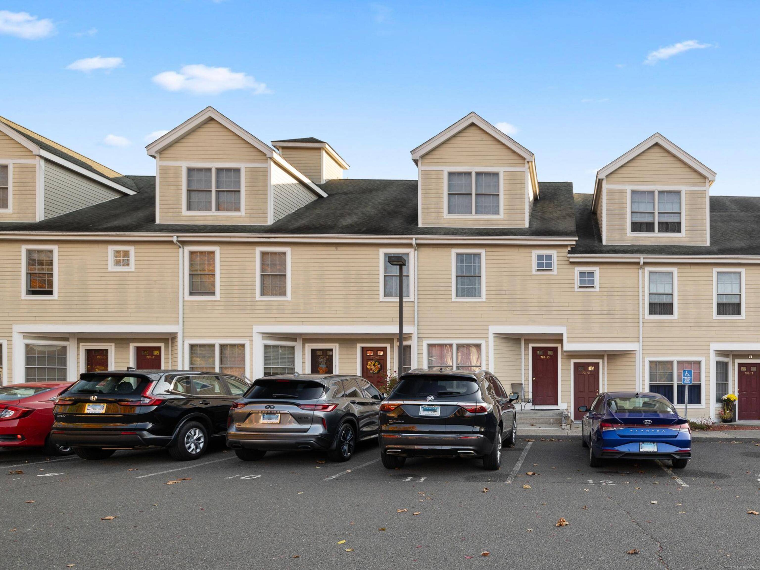 Brookfield, CT 06804,793 Federal Road #11