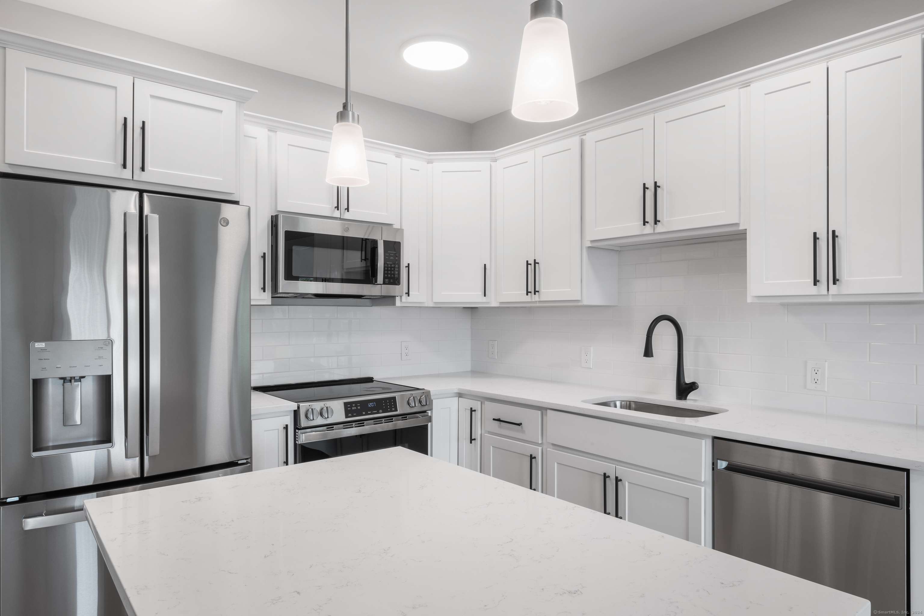 New Haven, CT 06519,300 Harbour Close #R