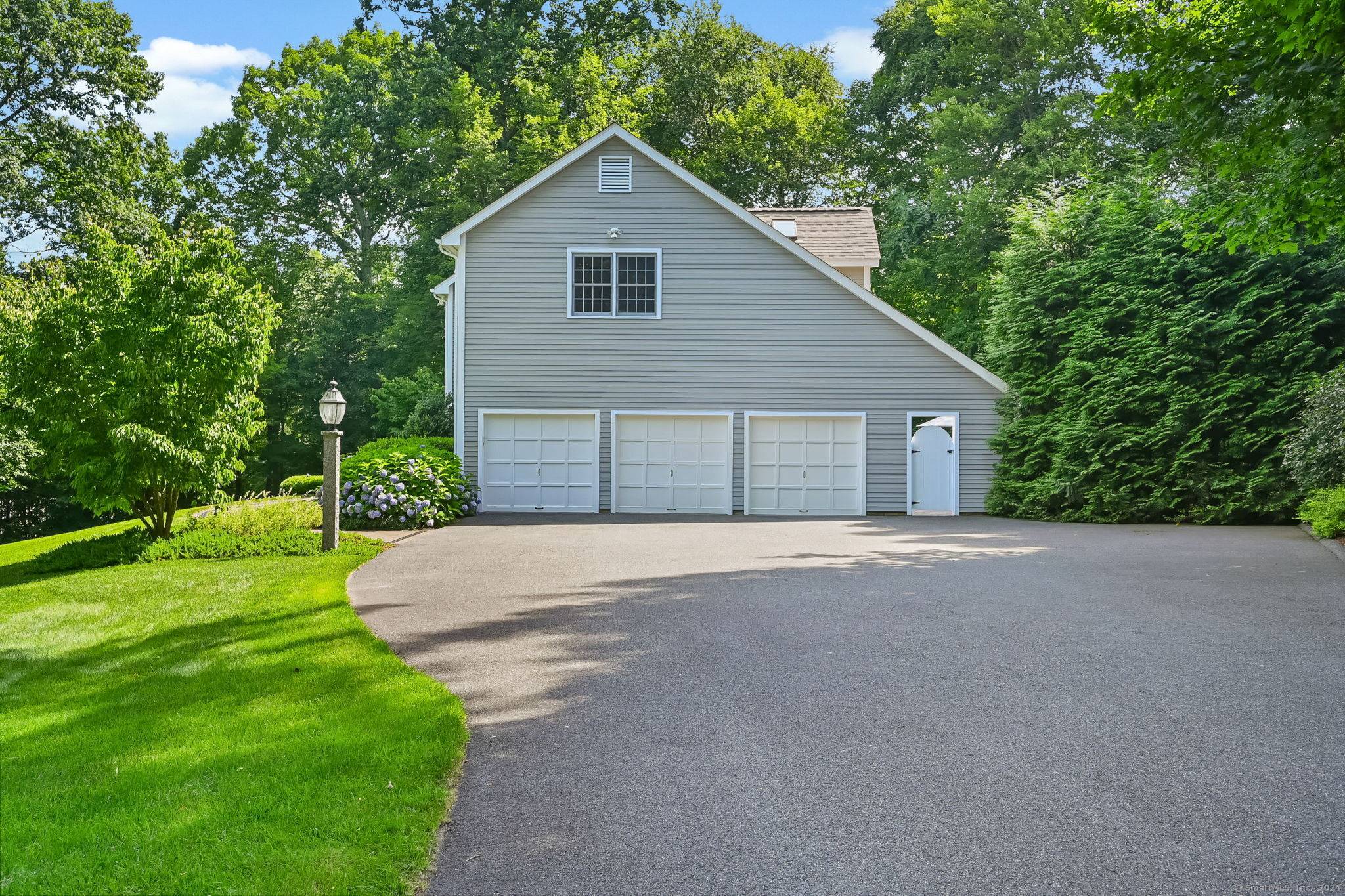 Southbury, CT 06488,15 Tallwood Road