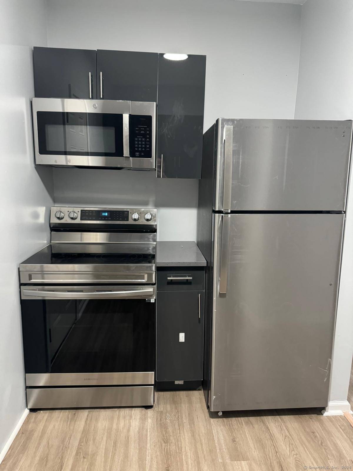 Bridgeport, CT 06605,25 Whittier Street #2