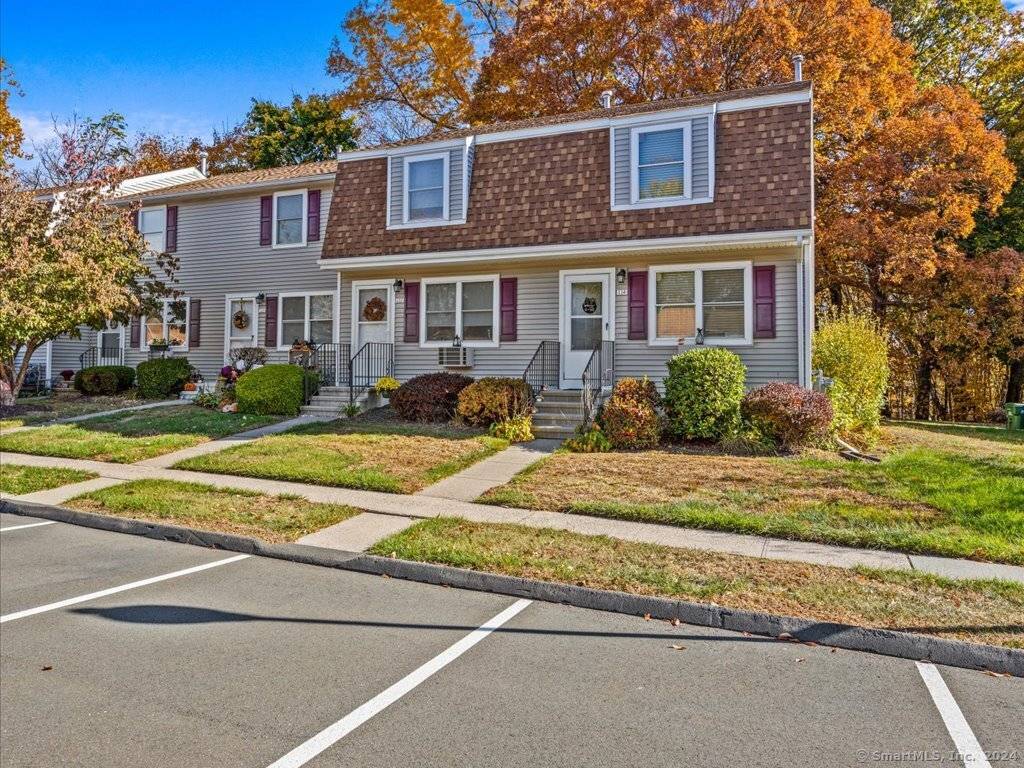 Wallingford, CT 06492,114 Brentwood Drive #114