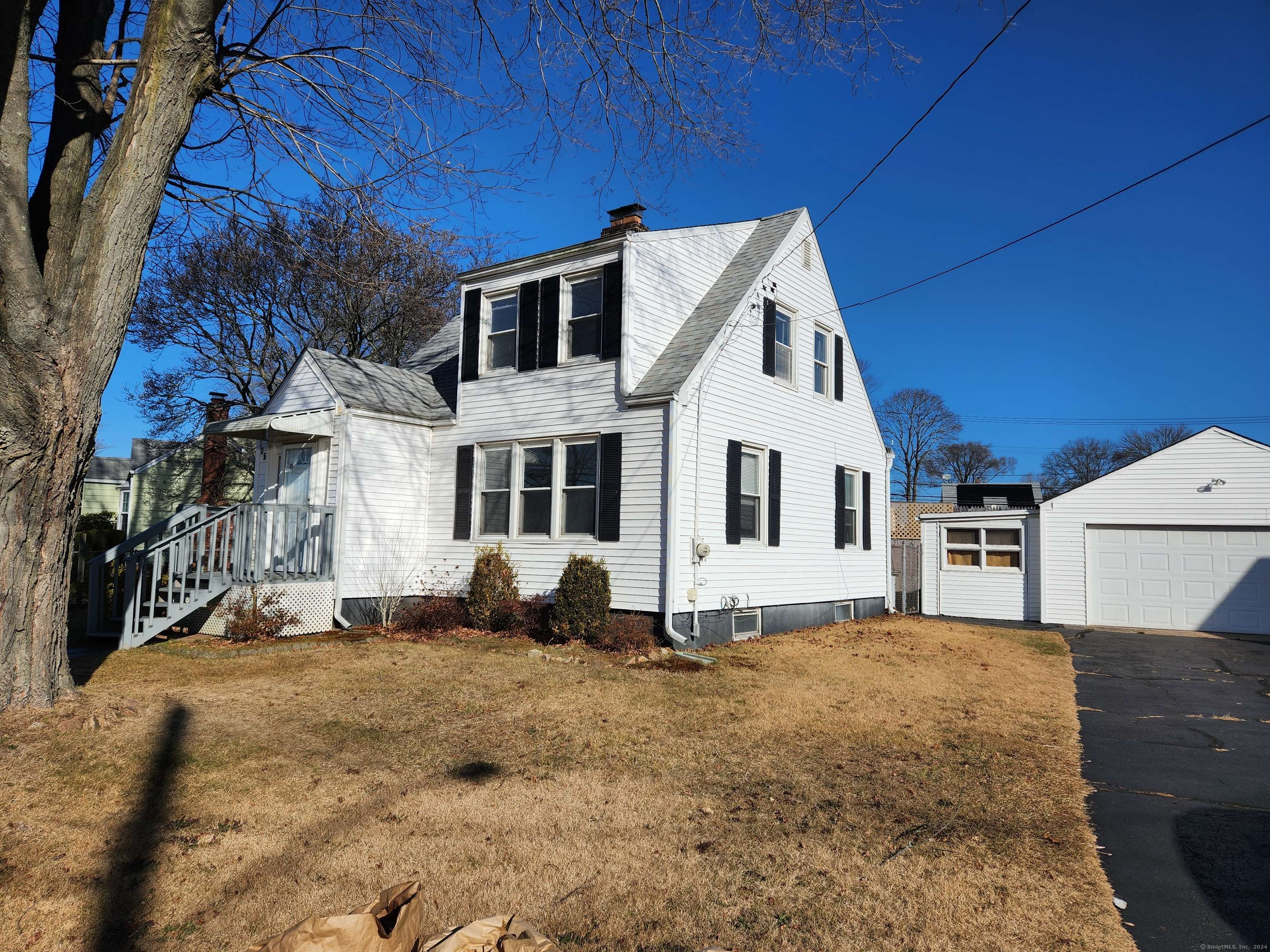 East Haven, CT 06512,35 Boxford Street