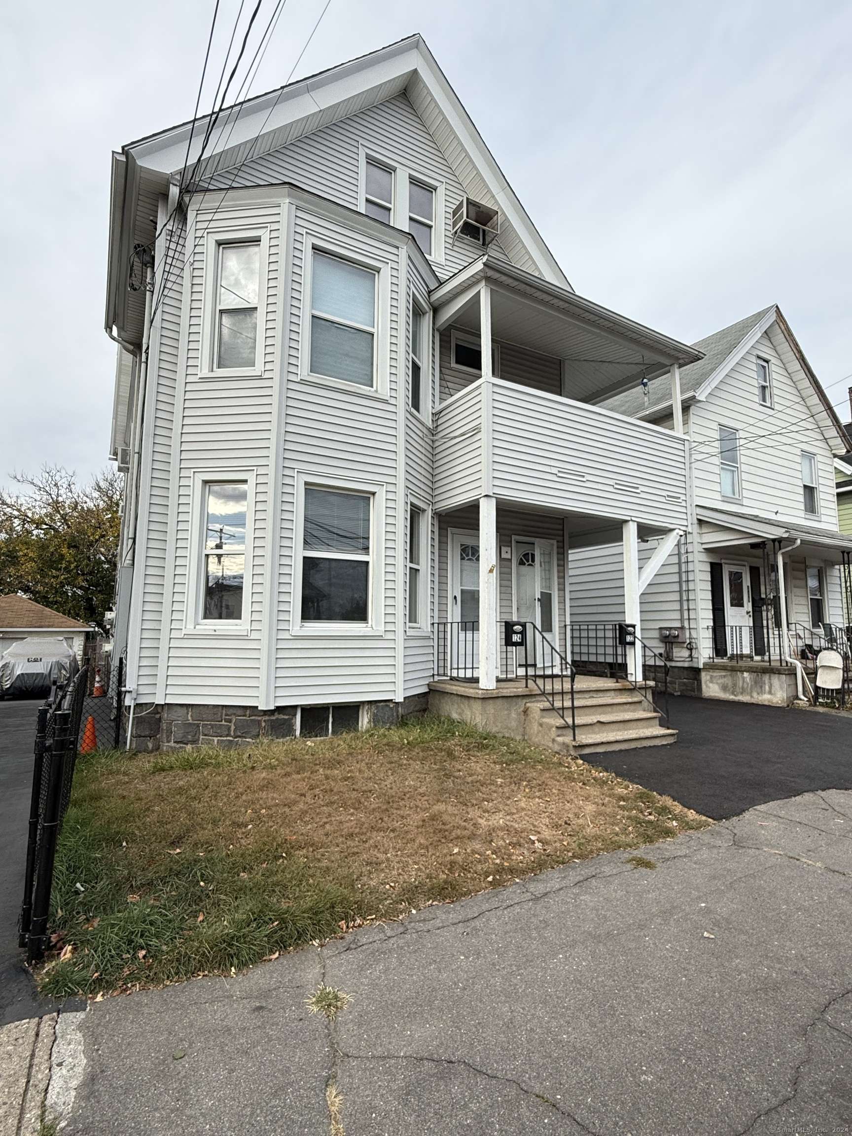 Bridgeport, CT 06606,122 Wheeler Avenue