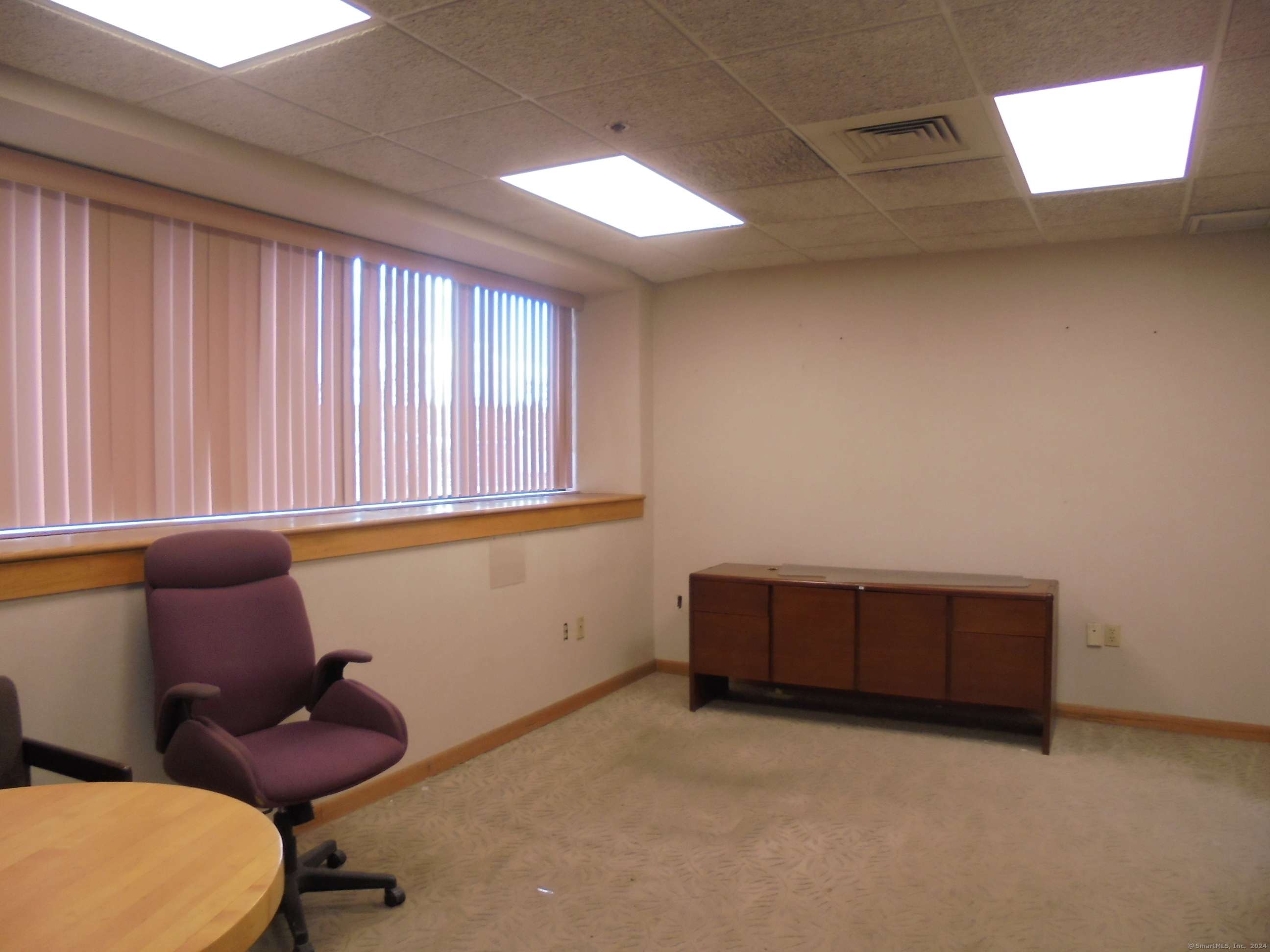 Windsor Locks, CT 06096,6 Industrial Road