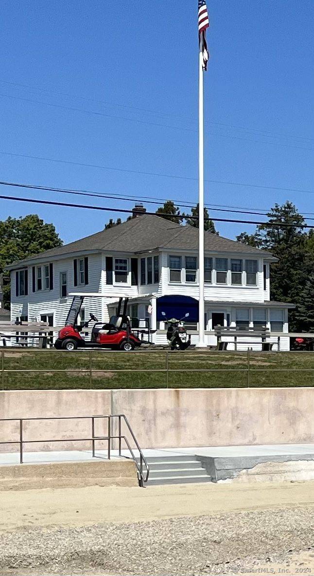 Old Saybrook, CT 06475,422 Maple Avenue