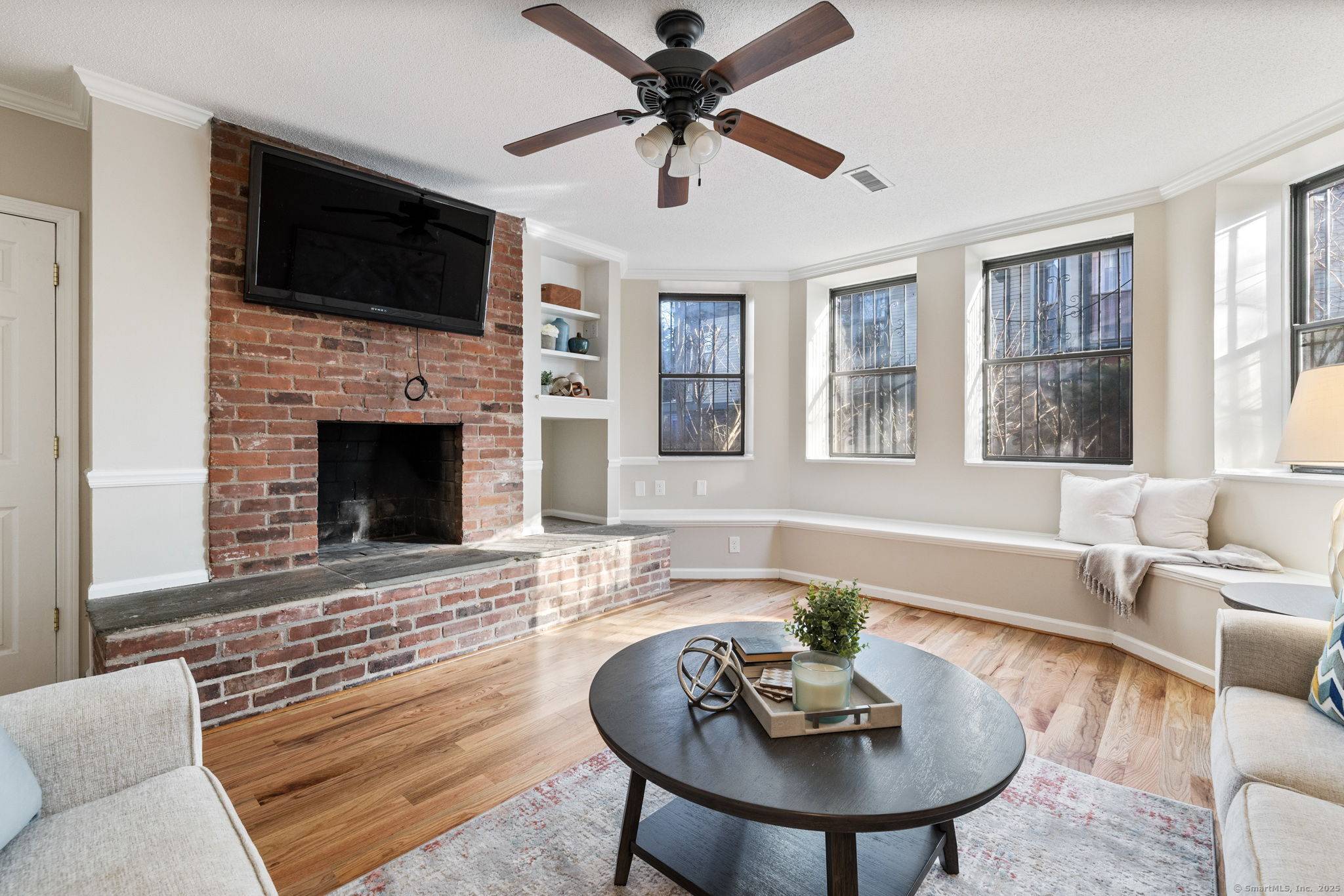 Hartford, CT 06106,14 Charter Oak Place #APT 1