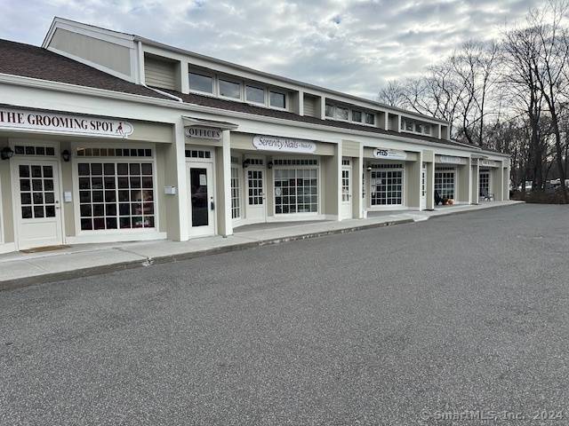 Newtown, CT 06840,87 Main Street #12