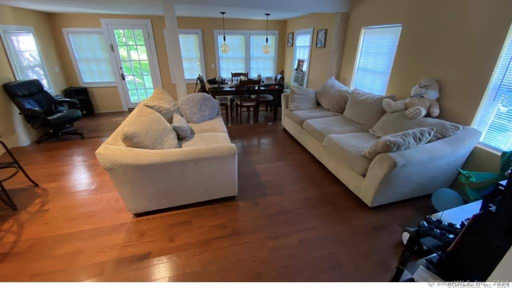 Woodbury, CT 06798,54 Mountain Road