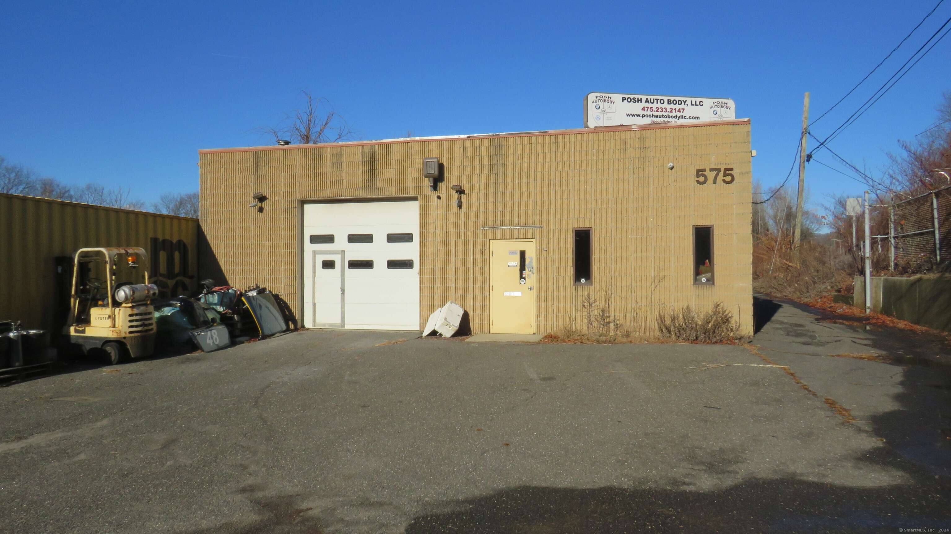 Waterbury, CT 06702,575 Thomaston Avenue