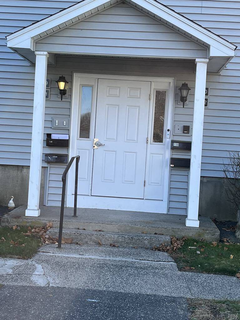 Milford, CT 06460,141 Carriage Path South #141