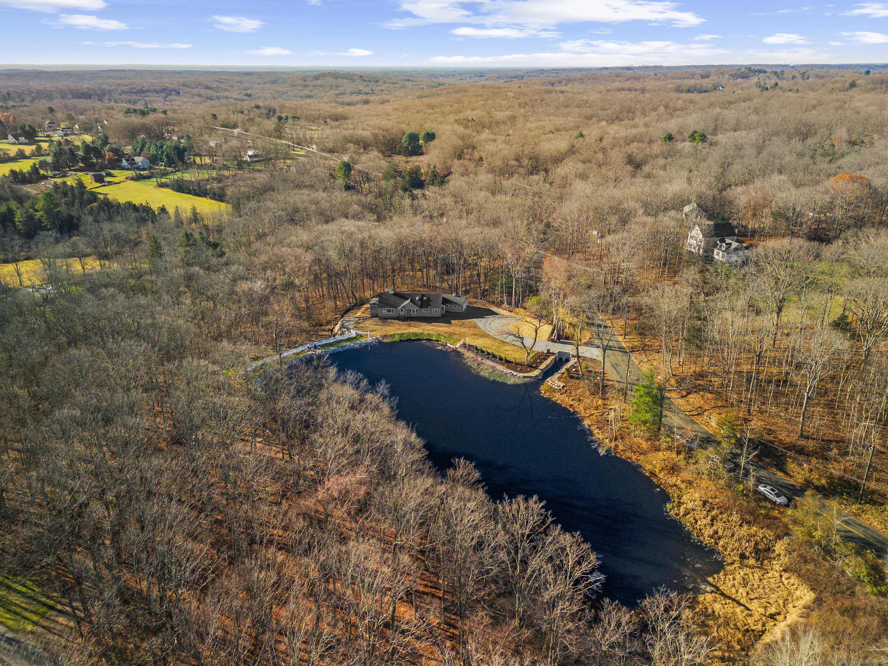 Guilford, CT 06437,3035 Long Hill Road