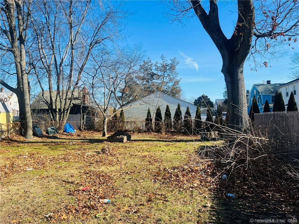 West Haven, CT 06516,341 Peck Avenue