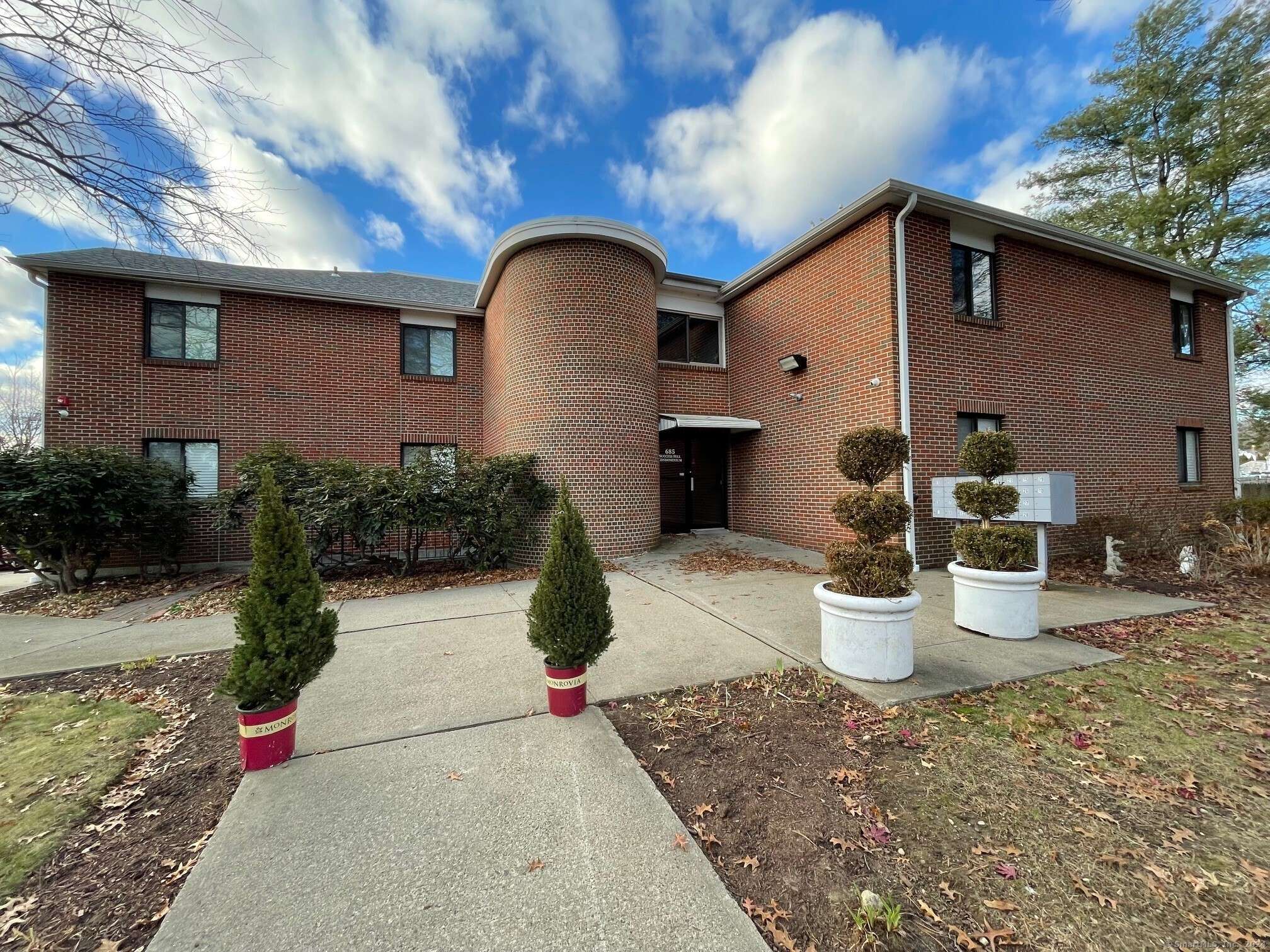 Stratford, CT 06614,685 Success Avenue #6