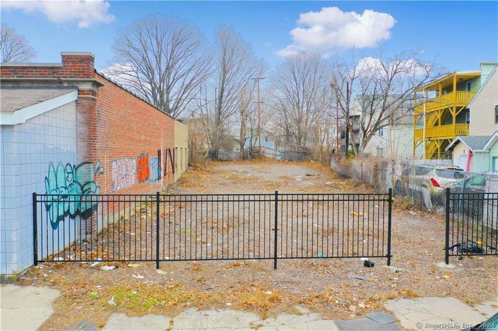 Bridgeport, CT 06608,511 Berkshire Avenue