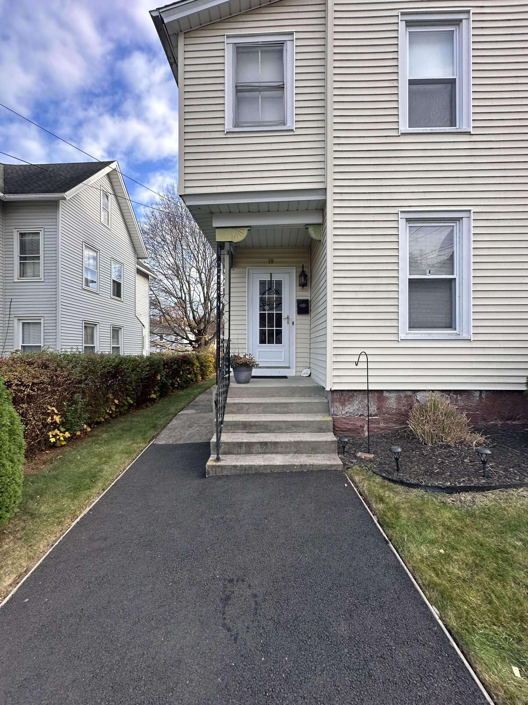 Ansonia, CT 06401,18 New Street