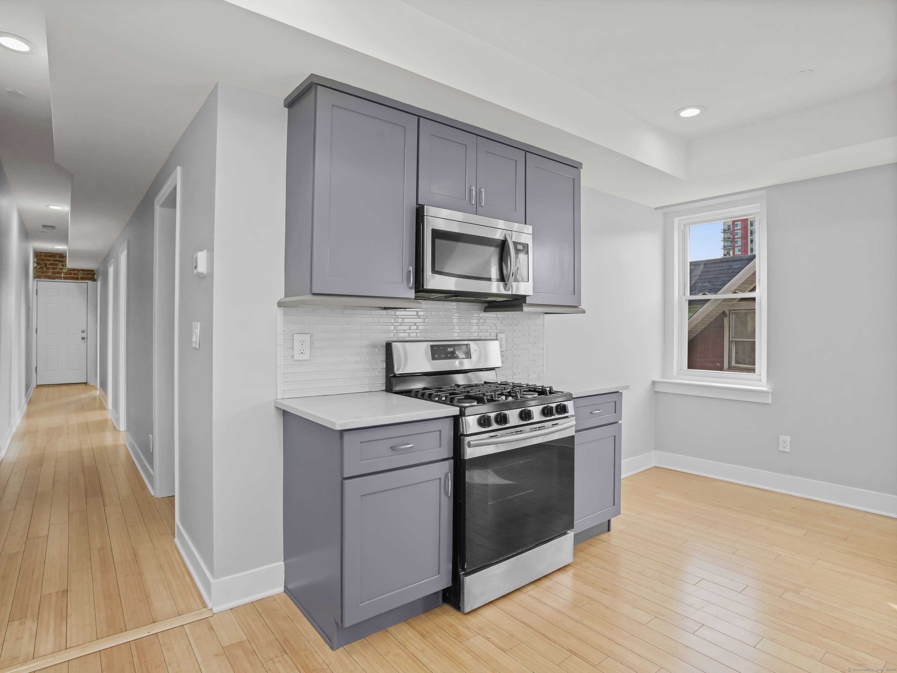 Stamford, CT 06902,775 Atlantic Street #1L
