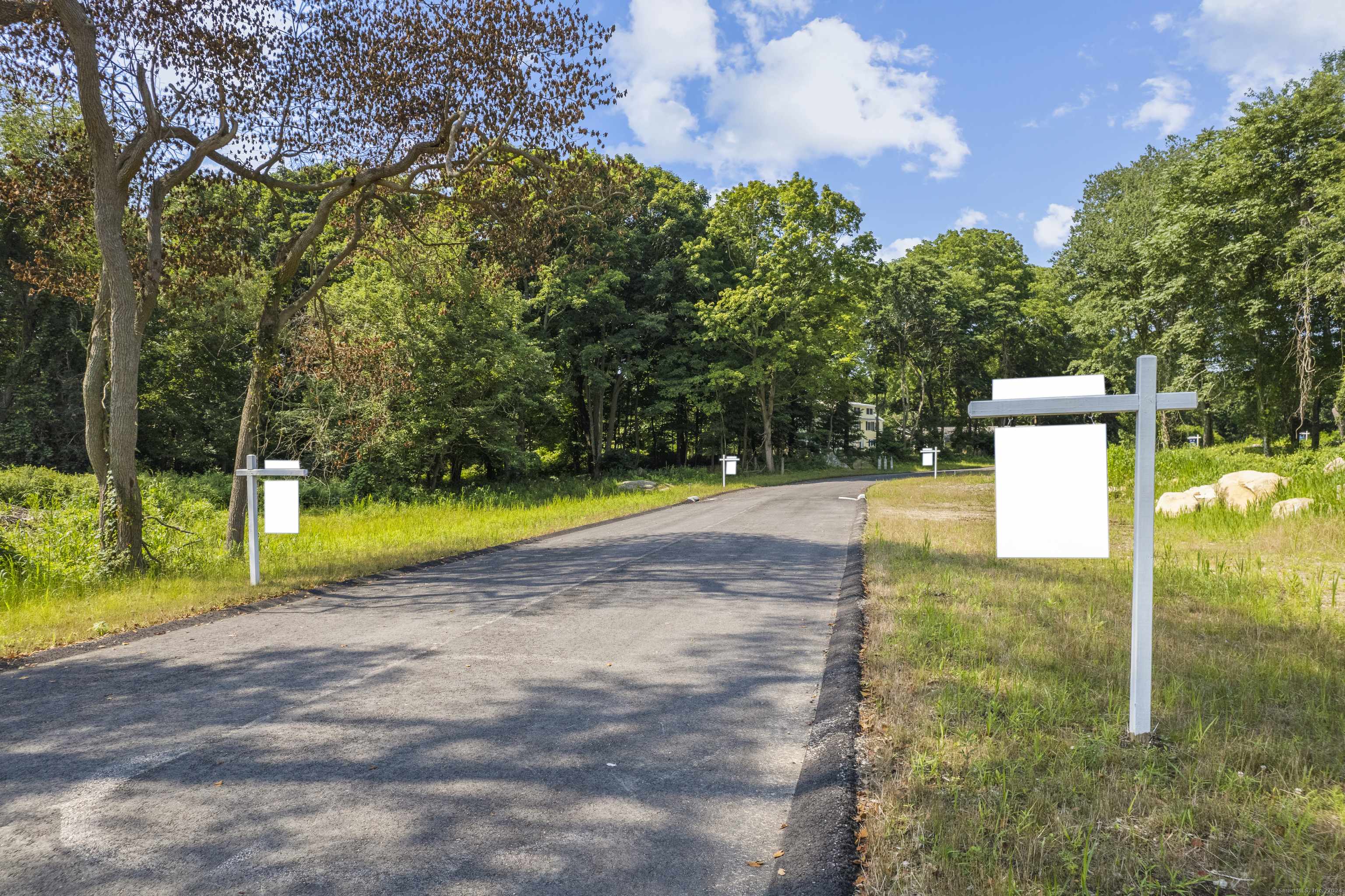 Stonington, CT 06355,7 Kingfisher Way