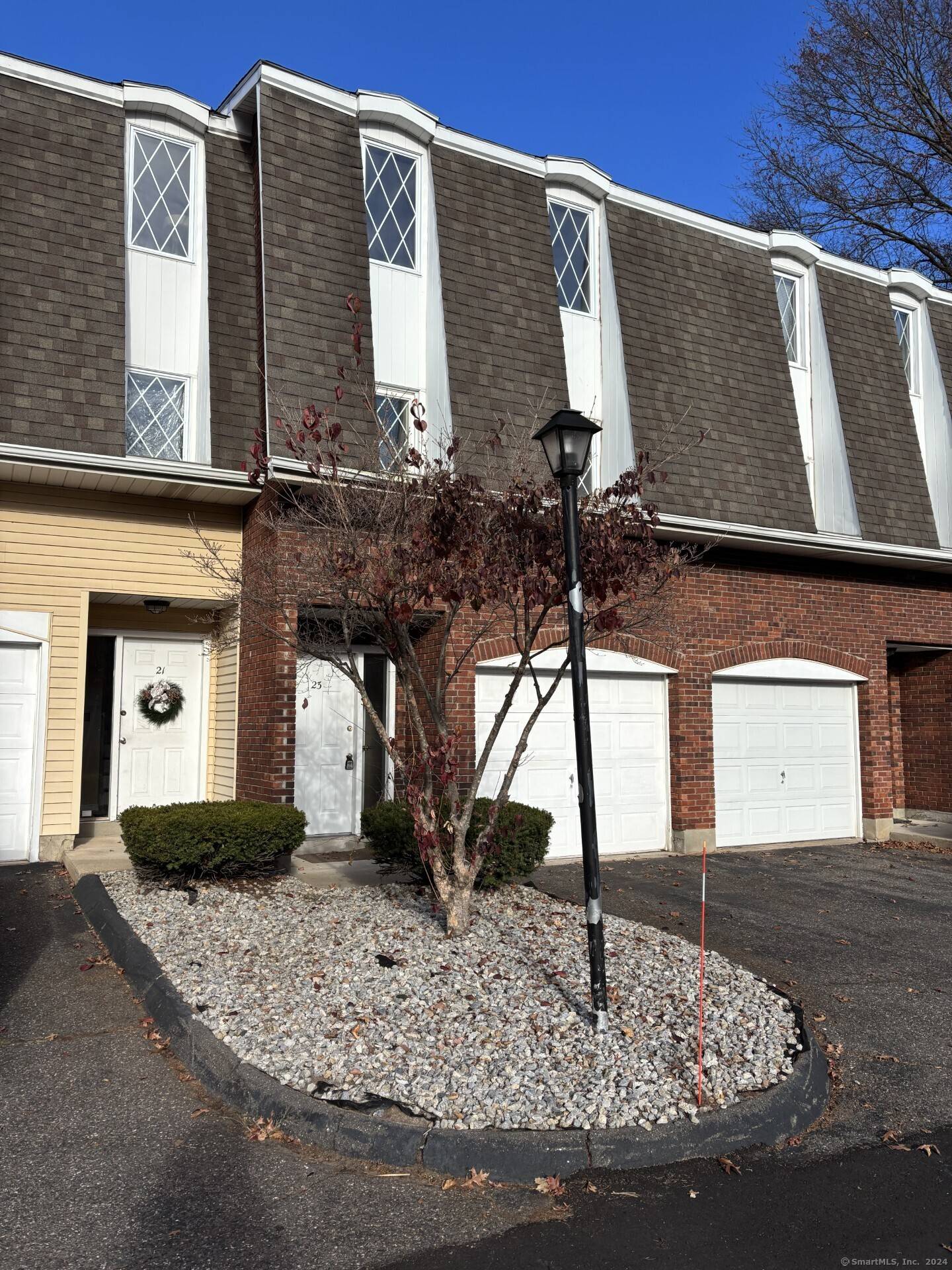 East Hartford, CT 06108,23 Northbrook Court #23