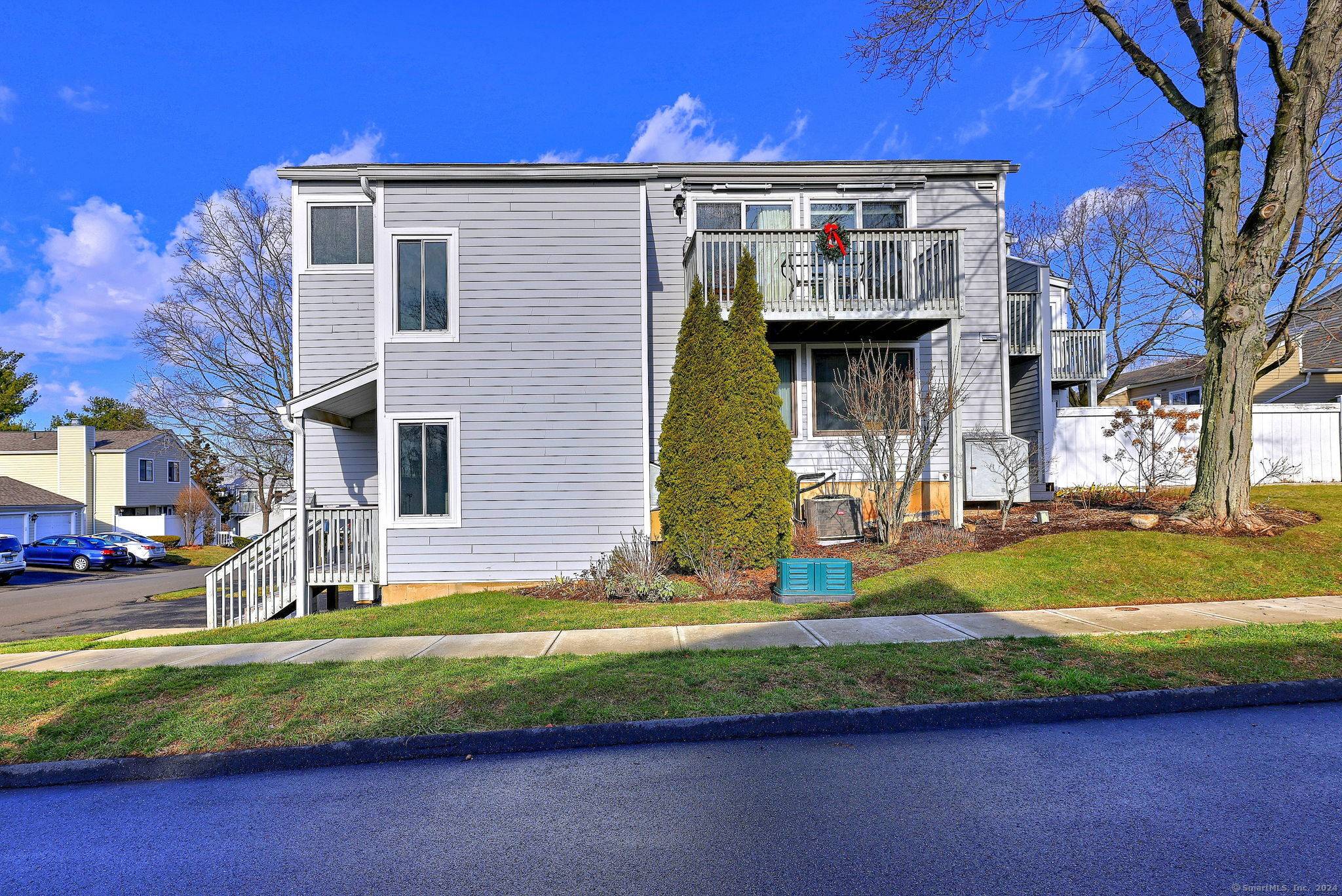 Branford, CT 06405,37 Peddlars Drive #37