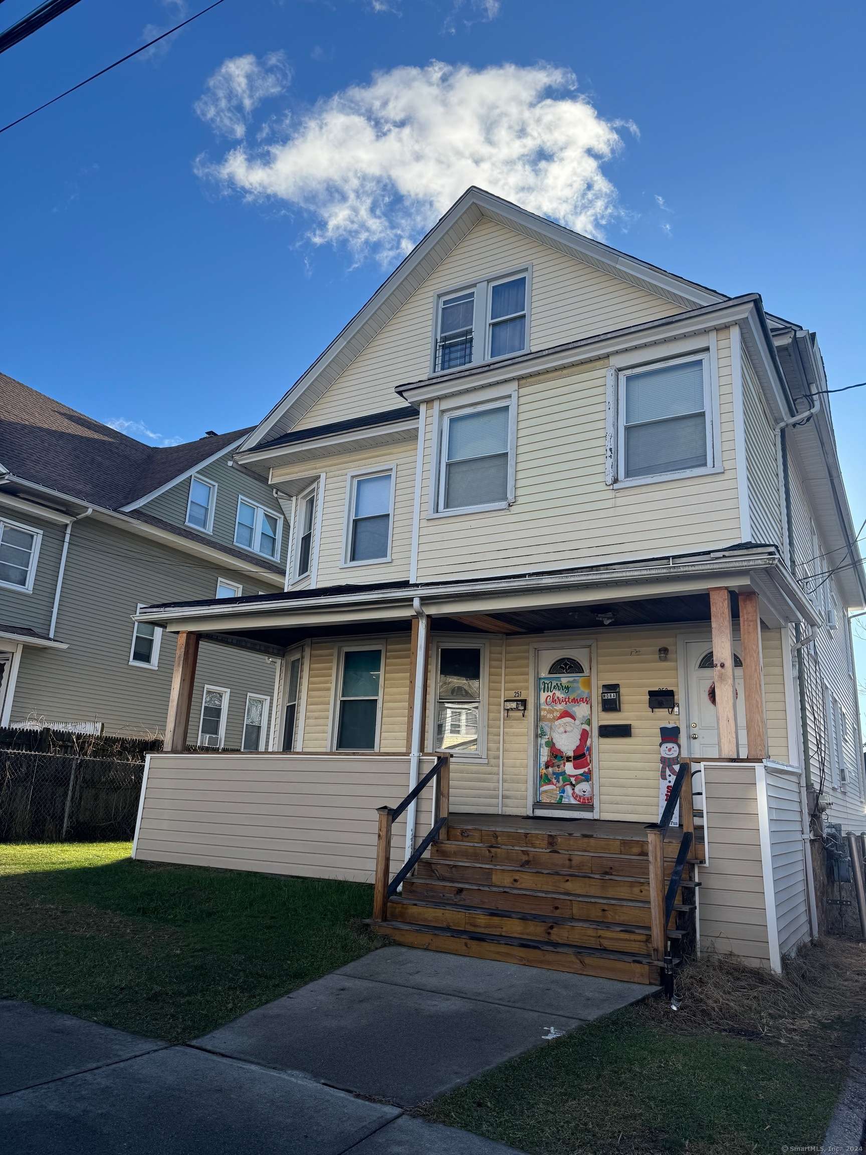 Bridgeport, CT 06606,253 Bronx Avenue