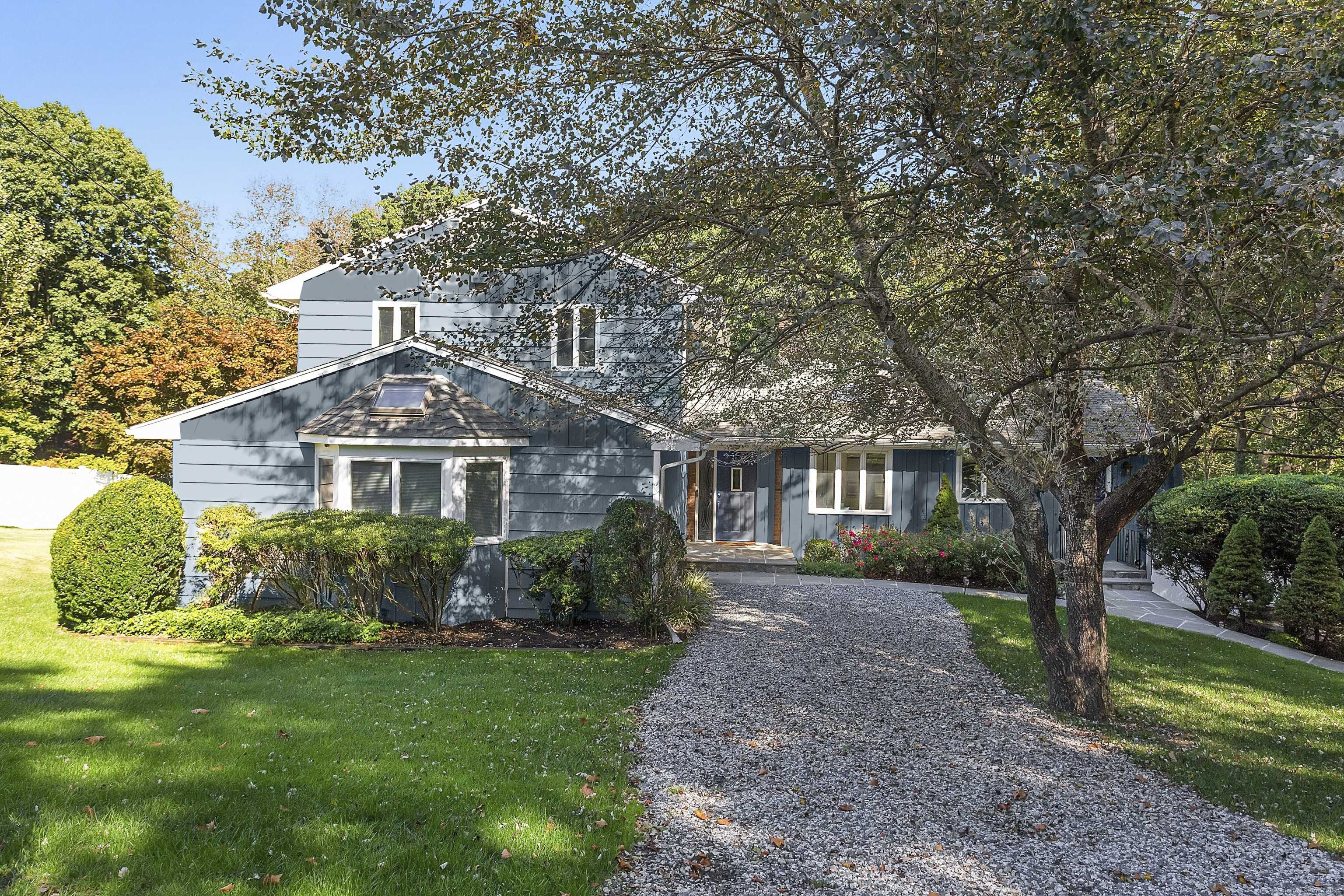 Fairfield, CT 06825,10 Echo Lane
