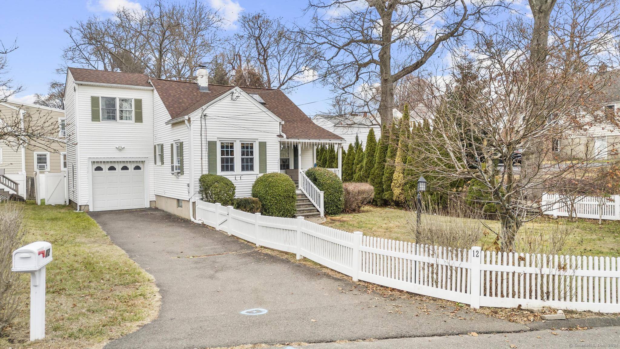 Norwalk, CT 06851,12 Knoll Street