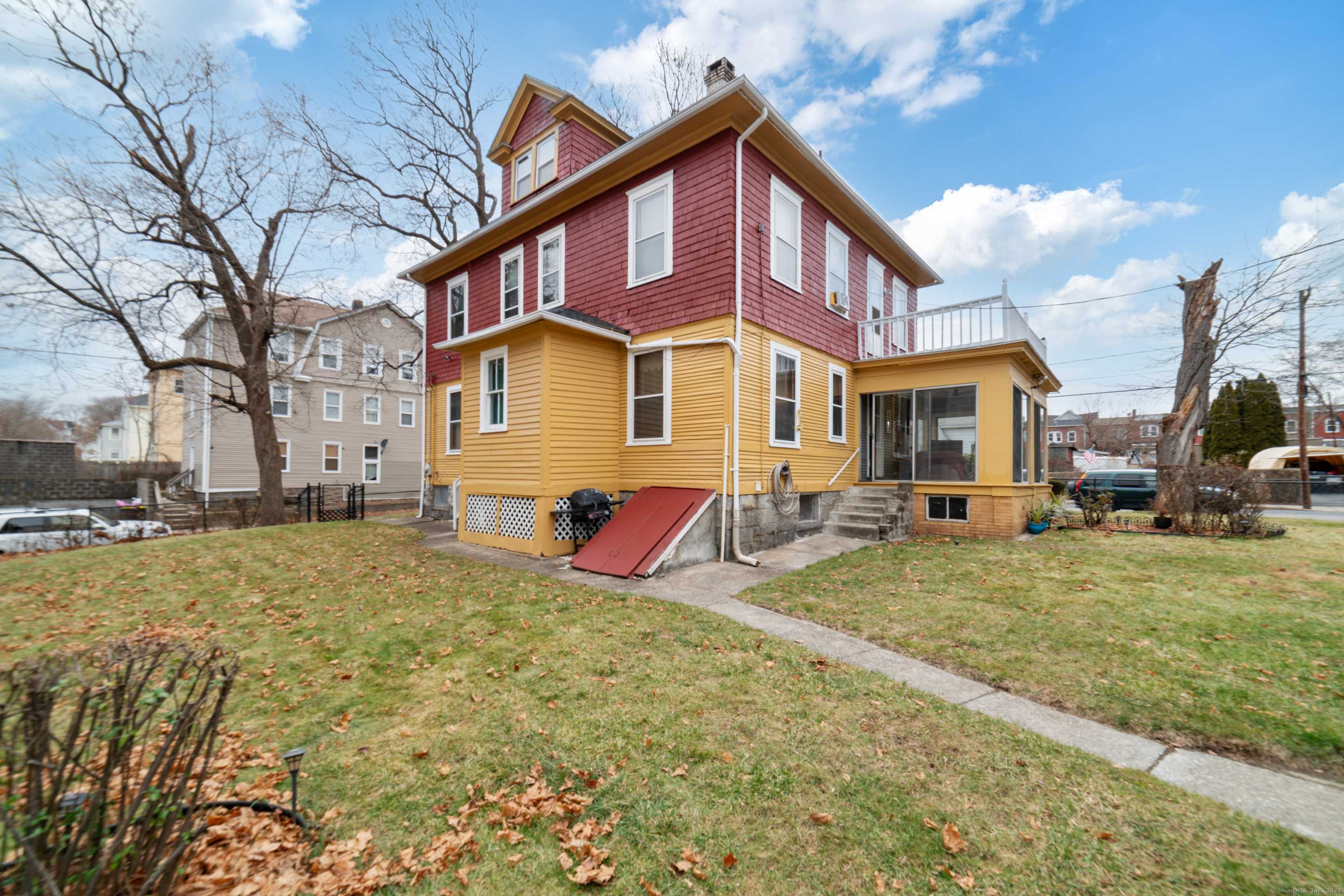 Waterbury, CT 06704,58 Rose Street