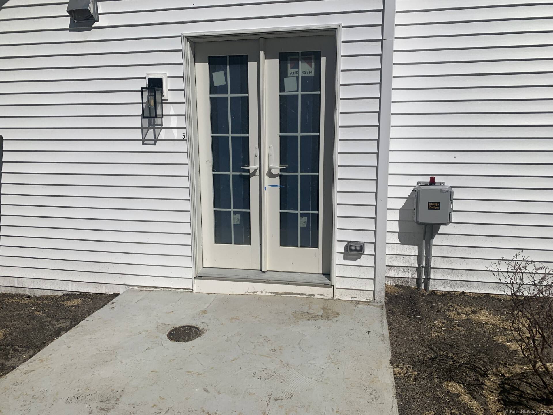 New Milford, CT 06776,87 Park Lane Road #5