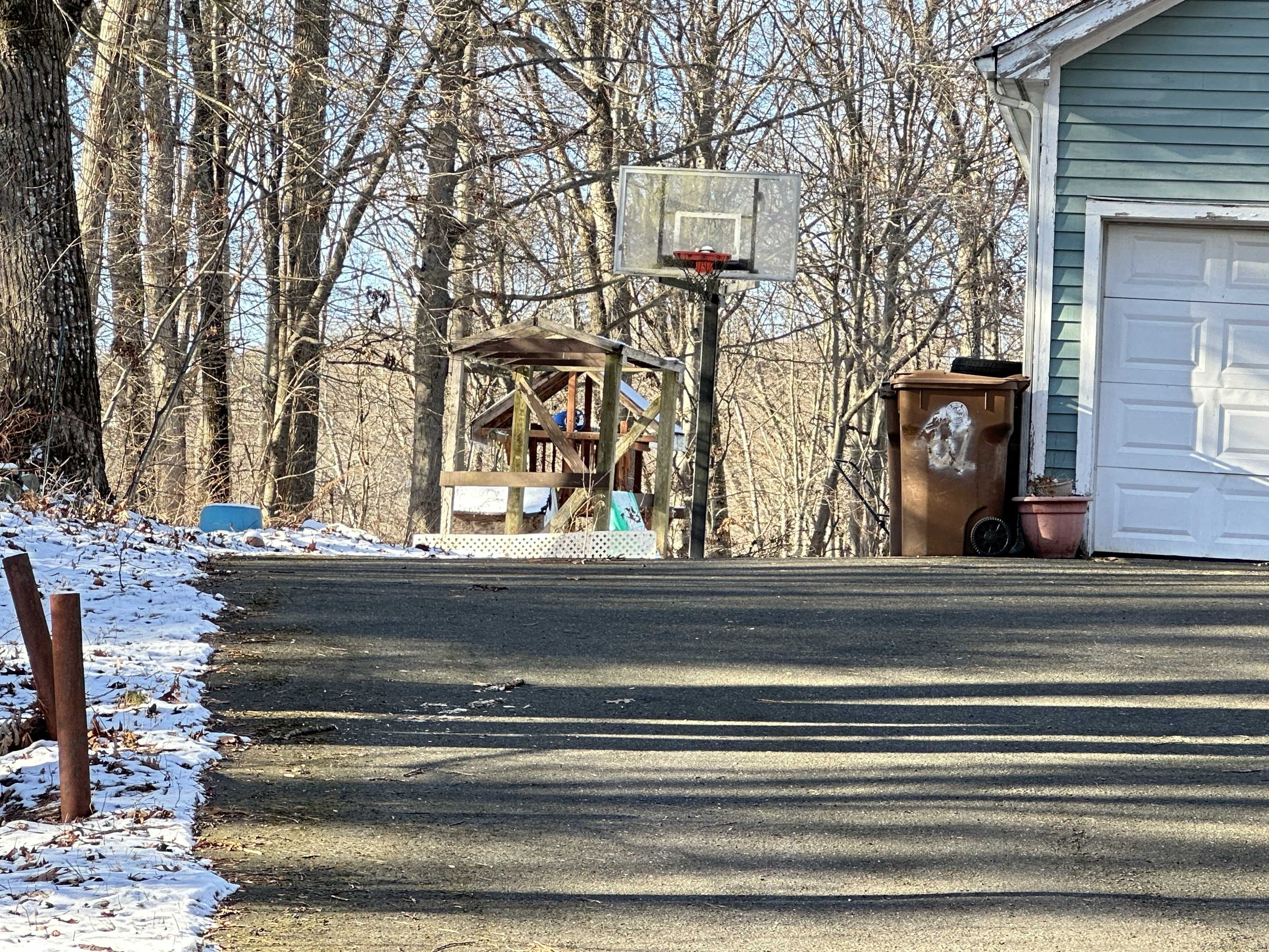 Shelton, CT 06484,61 Maler Avenue