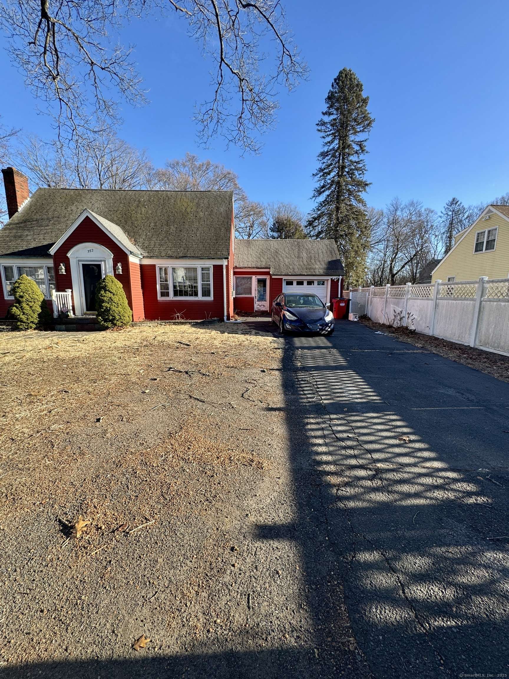 Wallingford, CT 06492,352 Main Street
