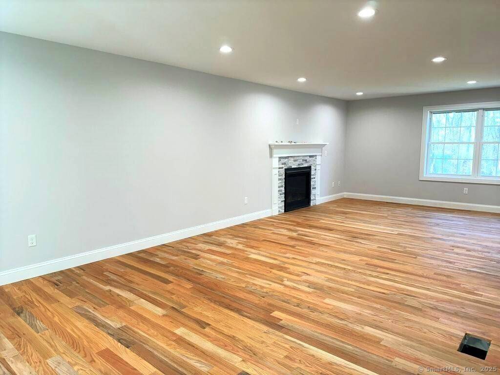Wolcott, CT 06716,8 Pembroke Hill Road