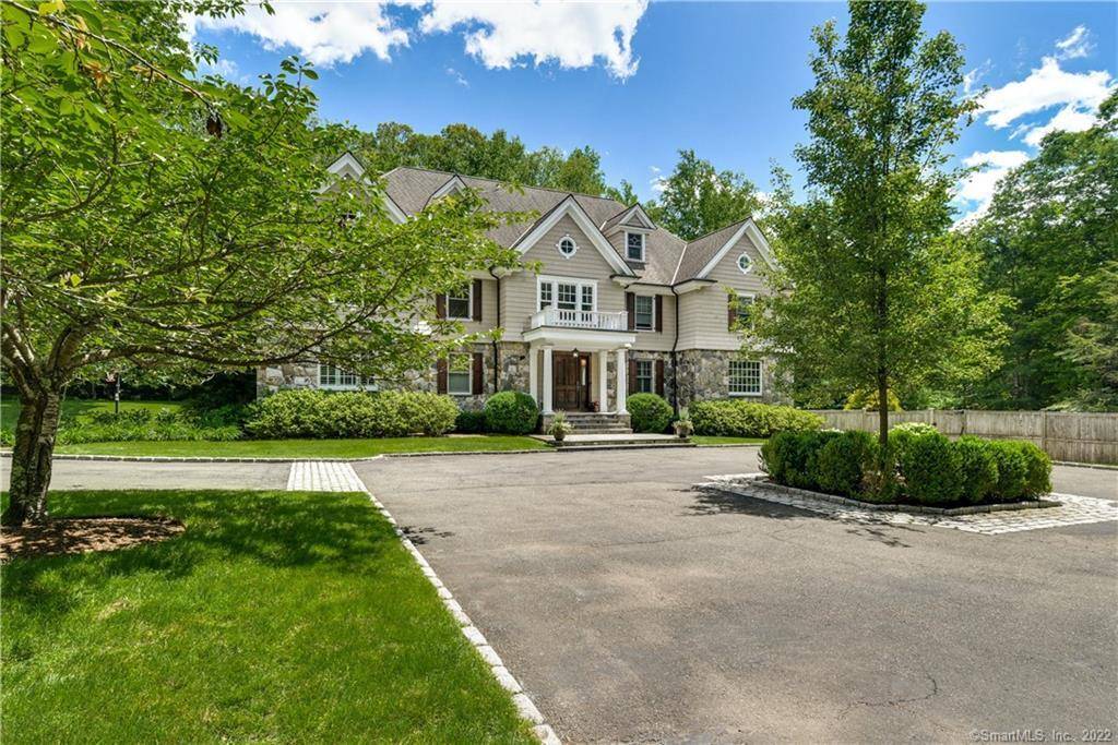 New Canaan, CT 06840,1690 Oenoke Ridge