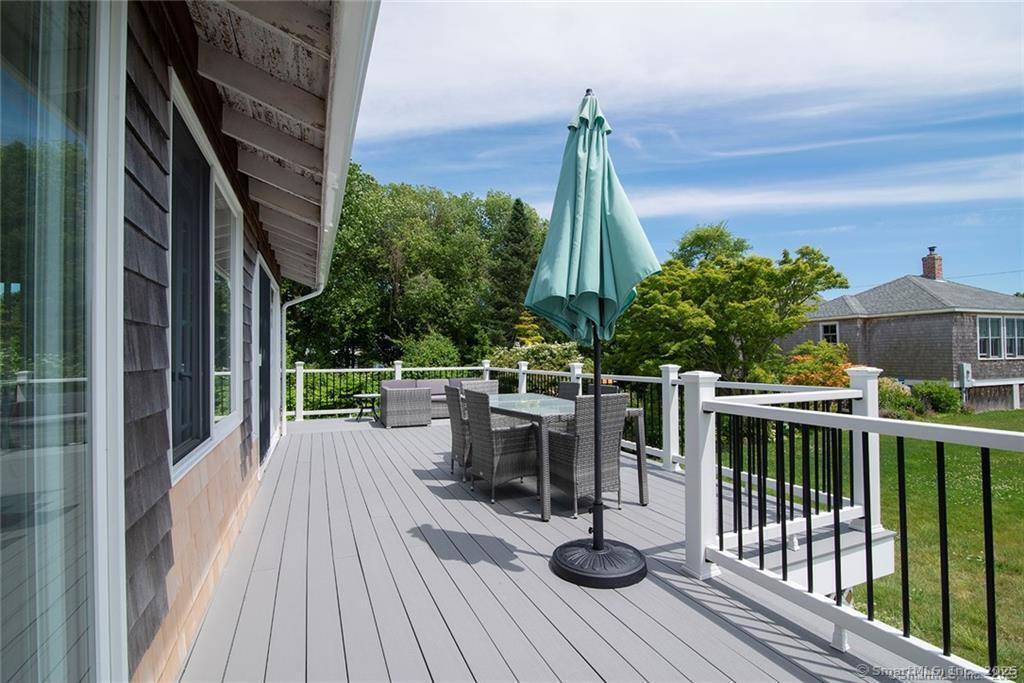 Stonington, CT 06378,71 Noyes Ave (Lords Point)