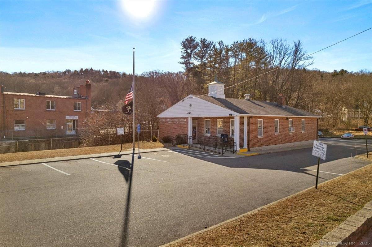 Sprague, CT 06330,2 Main Street